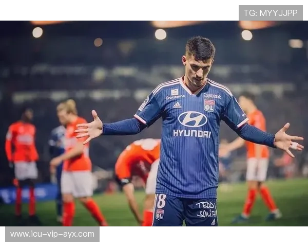 里昂2-2尼斯，德佩和井手口分享进球，德佩在里昂年薪